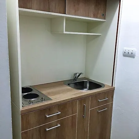 Kokor Apartman *